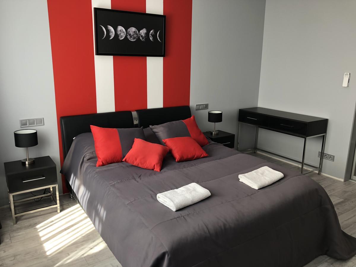 Bon Apetit Apartament 利沃夫 外观 照片